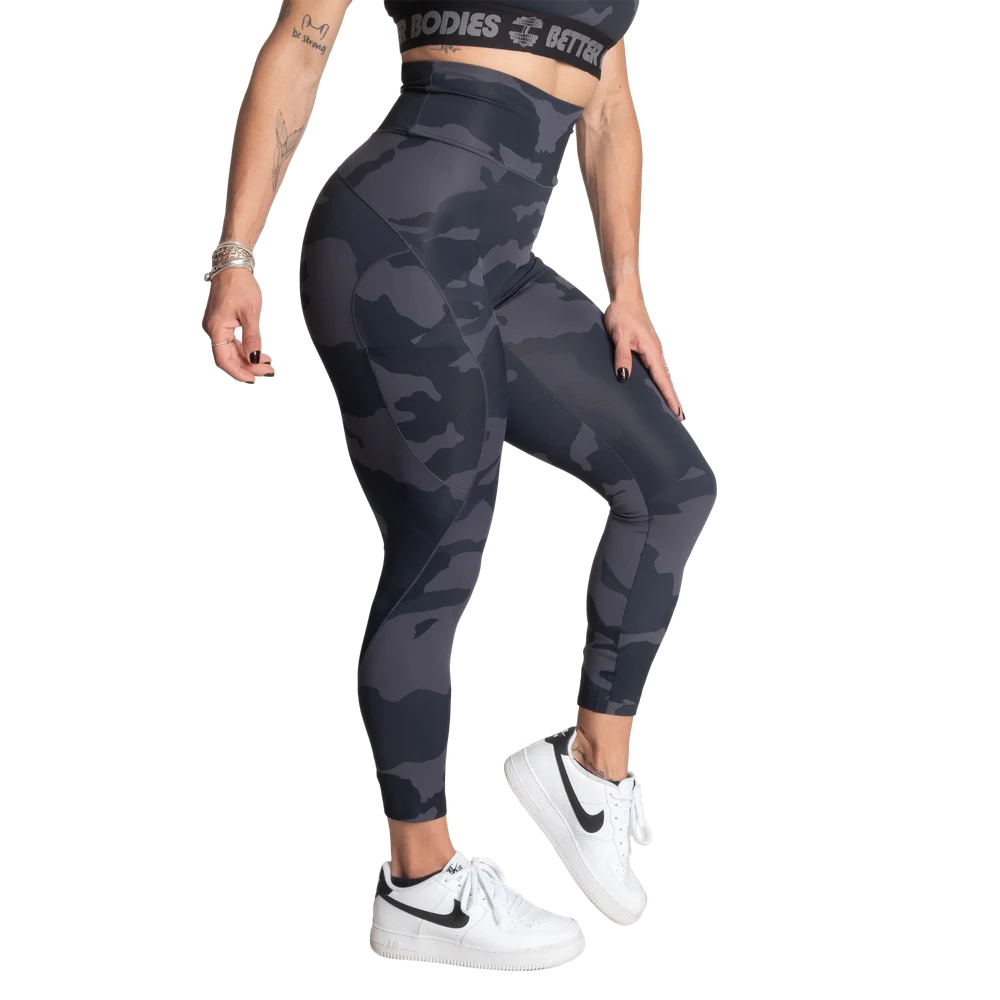 在庫限り超特価　ベターボディーズ　111014　ハイウェストレギンス 　レッド、ダークカモ　9,780 → 7,980円